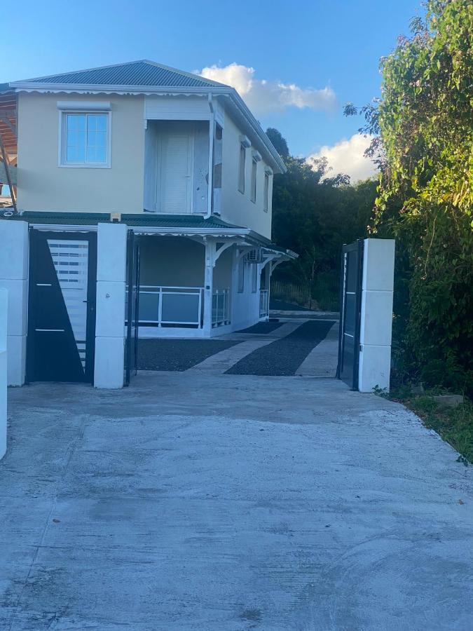 Le Domaine De Kazo Kilou Titine Appartement Le Gosier  Buitenkant foto