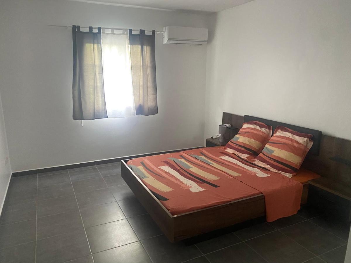 Le Domaine De Kazo Kilou Titine Appartement Le Gosier  Buitenkant foto