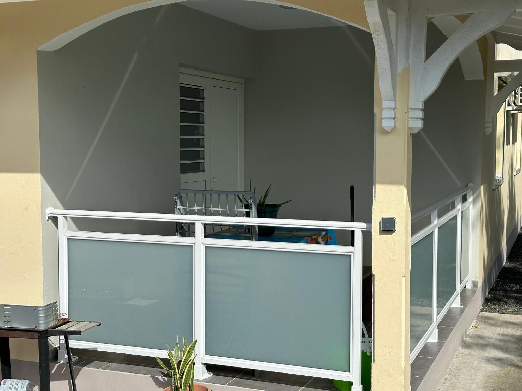 Le Domaine De Kazo Kilou Titine Appartement Le Gosier  Buitenkant foto